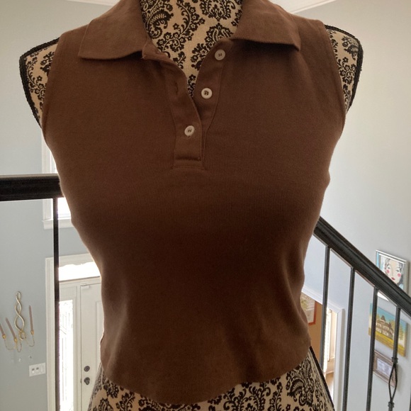 Brandy Melville Collared tank - Picture 2 of 5